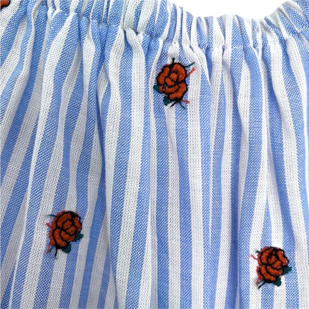 Olivaceous Crop Top BLOUSE Stripes Floral BLUE WHITE M - Picture 14 of 16